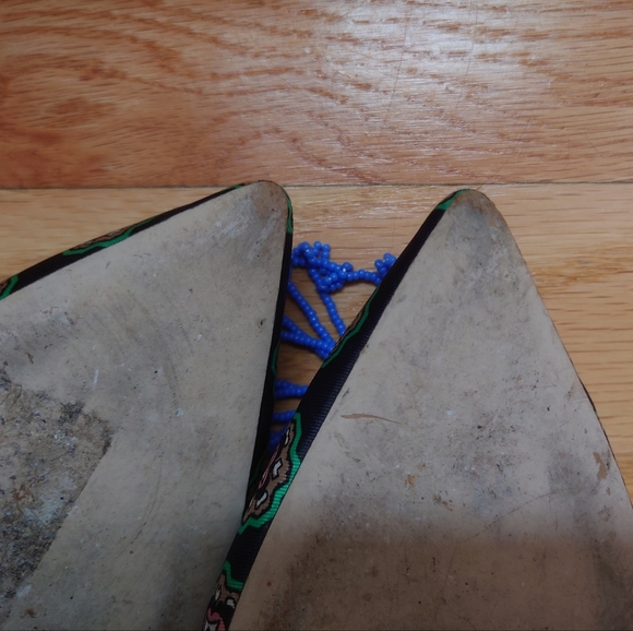 J.Crew Sz5.5-6 foulard Moroccan print flats with periwinkle beaded tassels - Picture 8 of 10